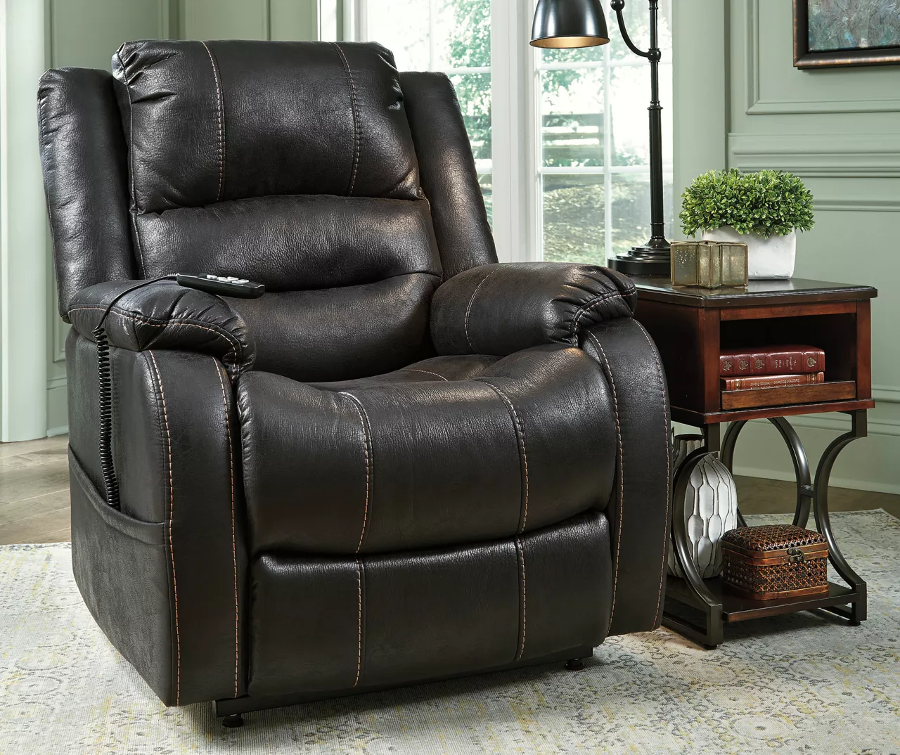 Yandel Black Power Lift Recliner 1 Yandel Black Power Lift Recliner